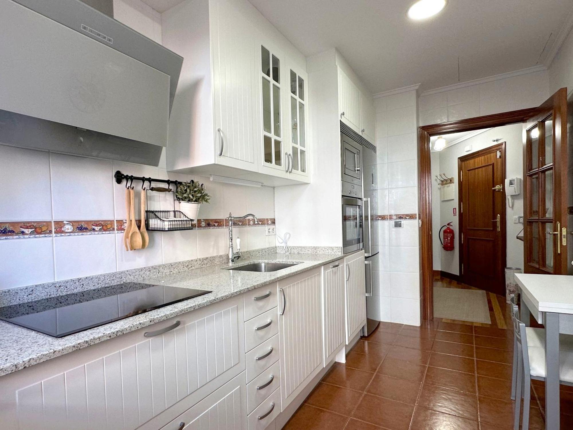 Appartamento Apartamento Con Gran Terraza En El Centro Castro Urdiales Esterno foto